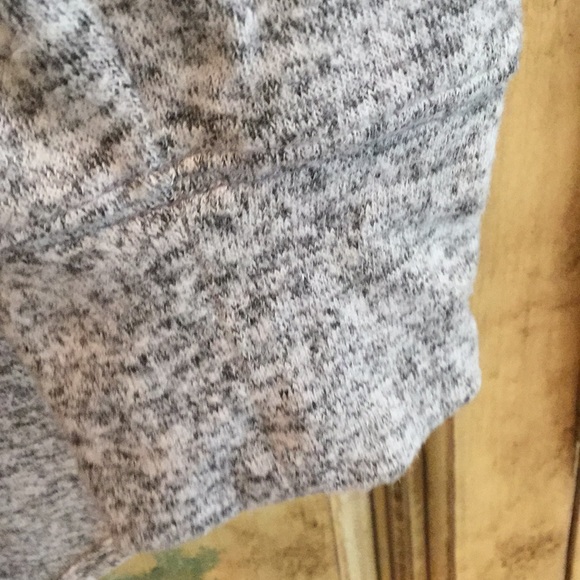 NWOT Athleta Work Out Hoodie - Picture 4 of 7